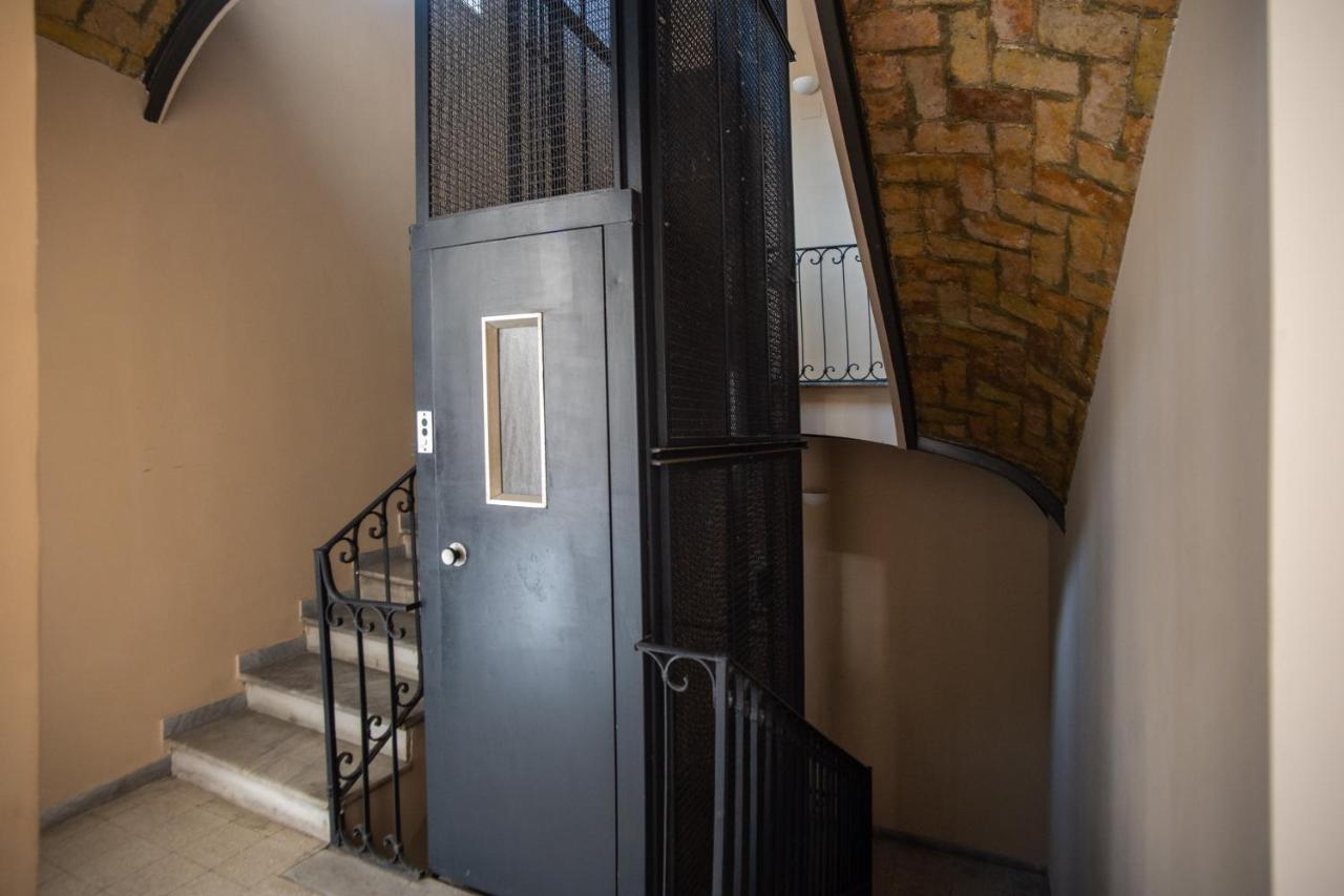 Newly Renovated Apartment By The Vatican ローマ エクステリア 写真